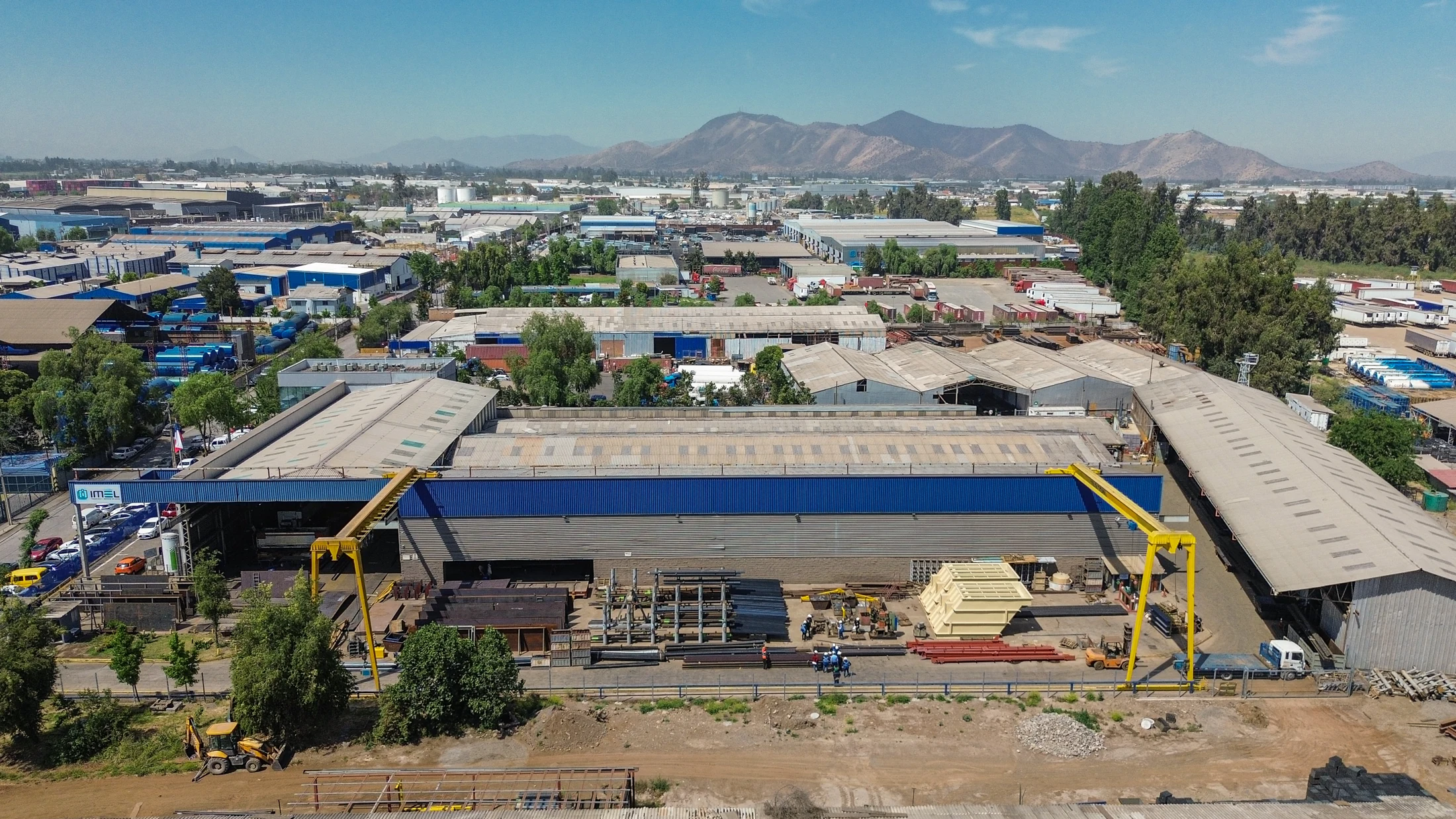 Panorámica de naves y patios de Prosolmec